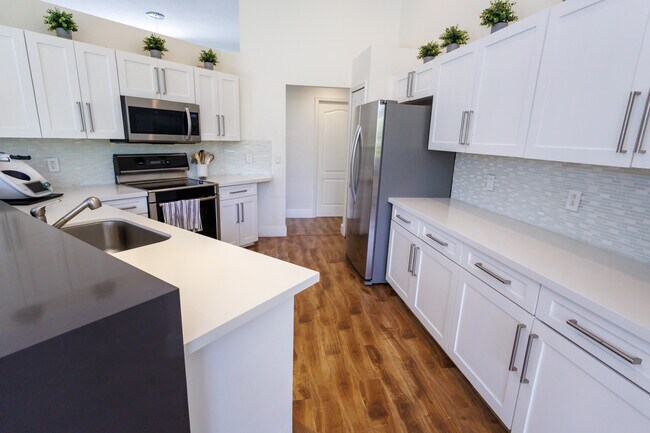 Building Photo - 280 Landings Blvd