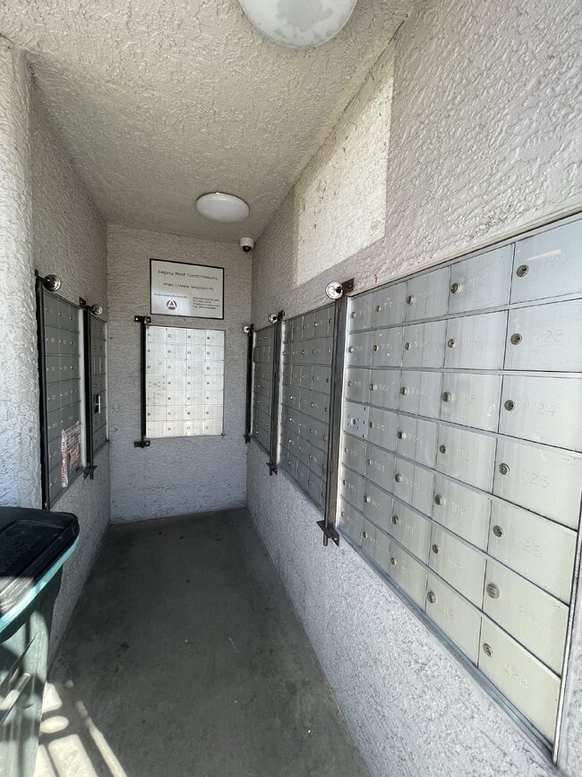 Building Photo - DOWNSTAIRS GREEN VALLEY CONDO | COVERED PATIO | COMMUNITY POOL + FITNESS CENTER