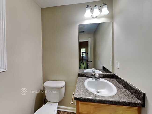 Building Photo - 125 Dianne Trail