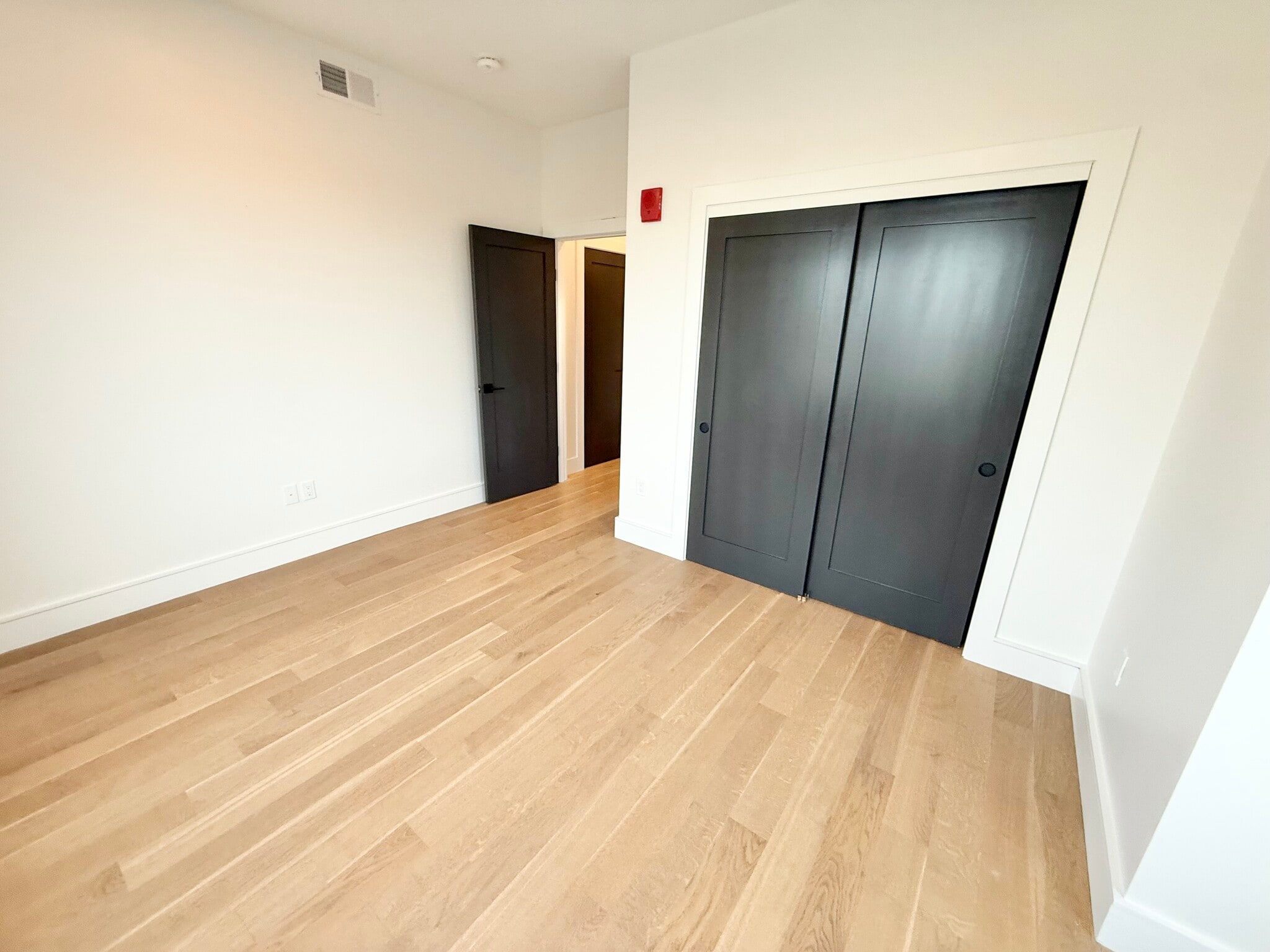 Building Photo - 238 Webster St