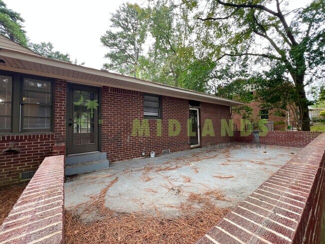Building Photo - 1545 S Beltline Blvd