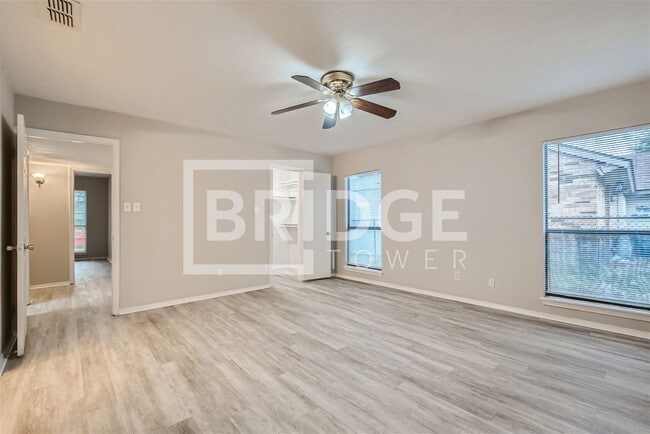 Building Photo - 9009 Davis St