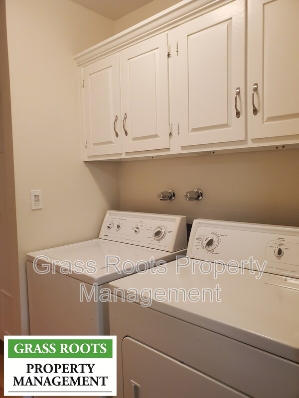 Building Photo - 18250 Lake Forest Dr