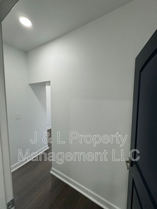 Building Photo - 1602 Cypress St