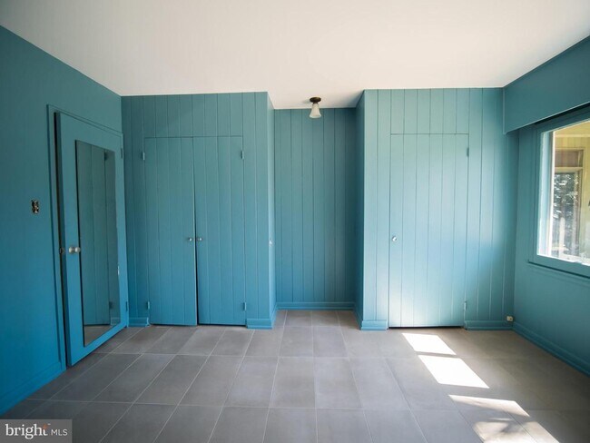 Building Photo - 4313 Woodlark Dr