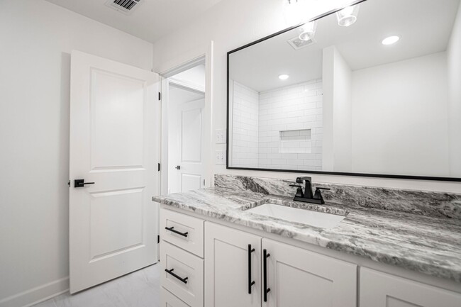 Building Photo - New Construction 4 bed 2 1/2 Bath, 2,310 s...