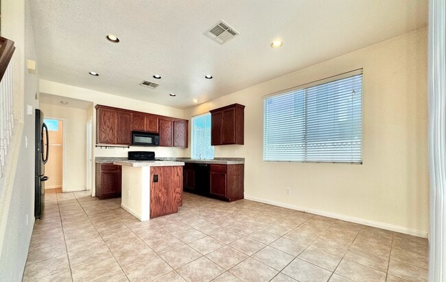 Building Photo - 6039 Glowing Cottage Ct