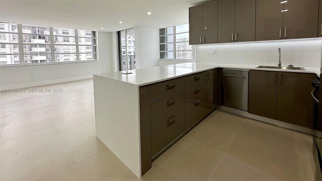 Building Photo - 2750 NE 183rd St