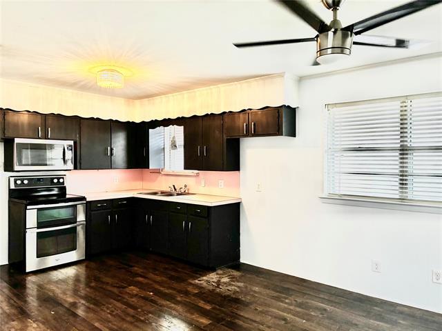 Building Photo - 509 W Main St