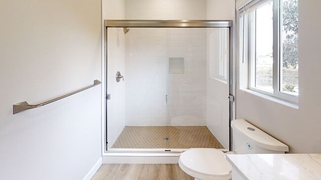 Building Photo - New Build (2022)!! 4BD/2BA, Great Views!!
