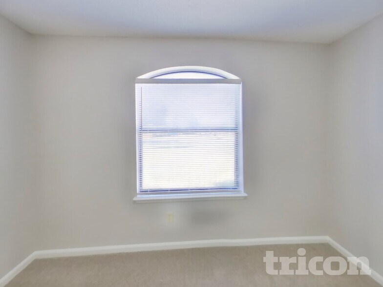 Building Photo - 2024 Farm Way