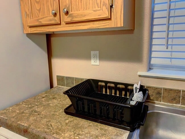 Building Photo - Fully Furnished Nice 3BR/2BA Home
