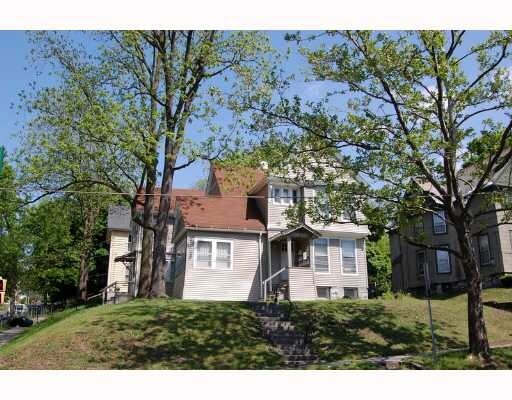 Building Photo - 601 Walnut Ave