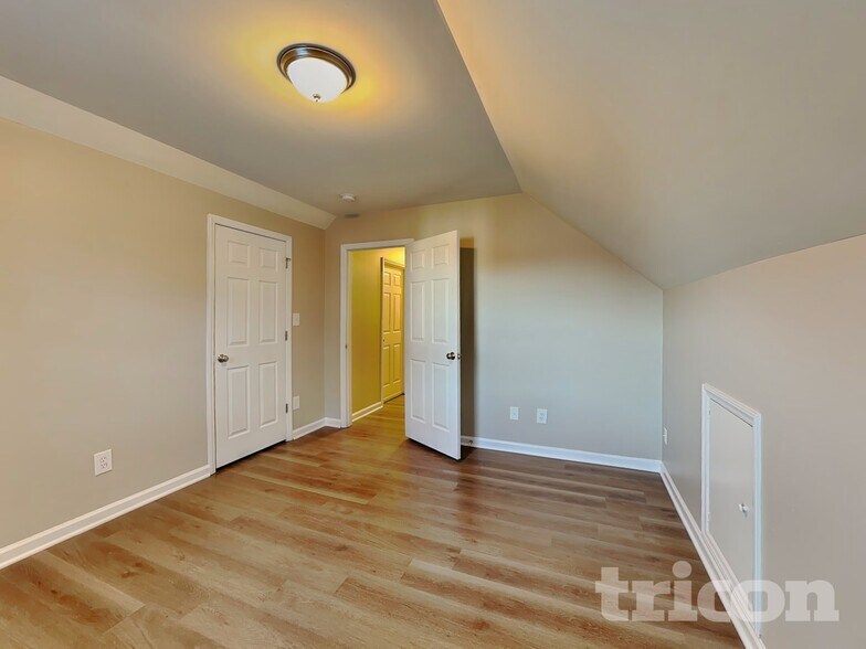 Building Photo - 633 Prickly Pear Dr