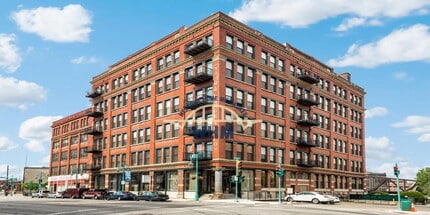 Building Photo - 141 N Water St