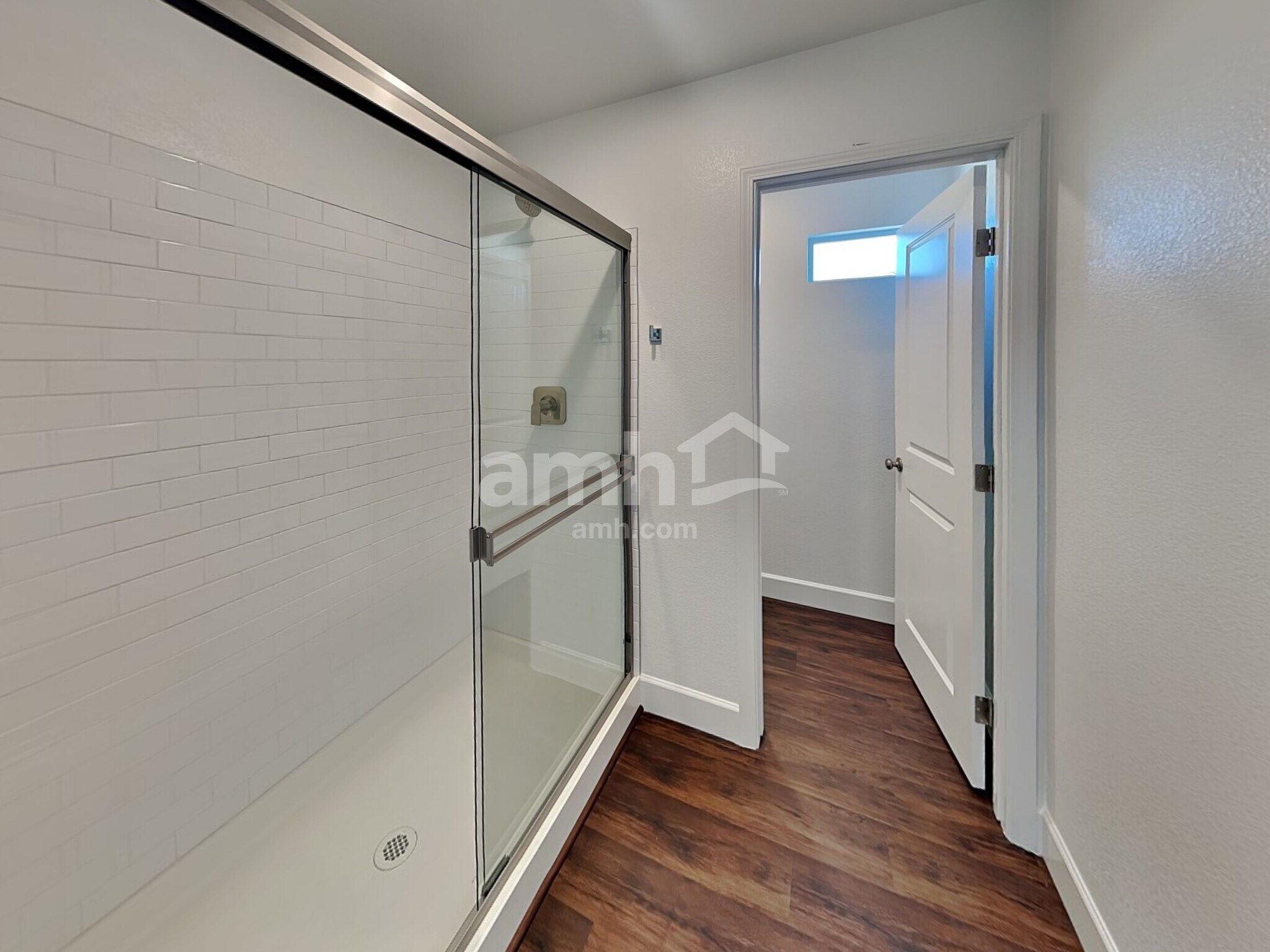 Building Photo - 8824 Tiger Tooth Ave