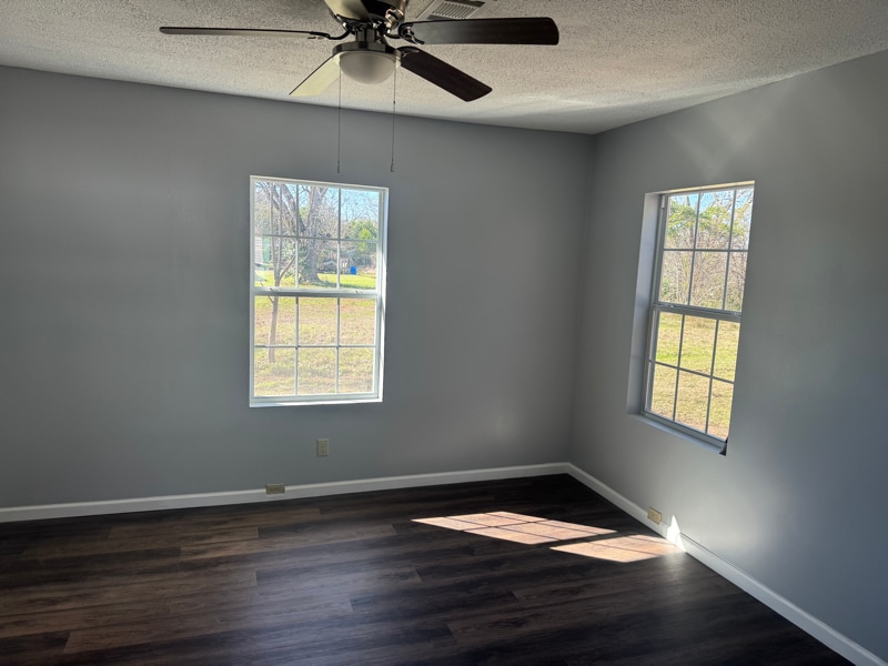 Building Photo - 1222 N Three Notch St