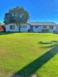Building Photo - 5657 N 39th Ave