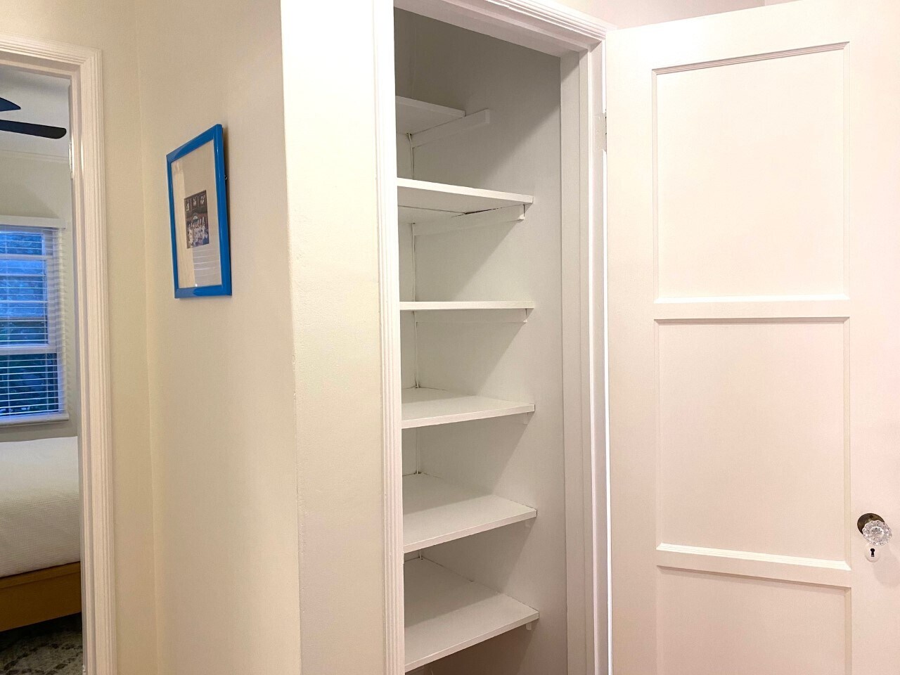 Hallway - 1286 Devon Ave