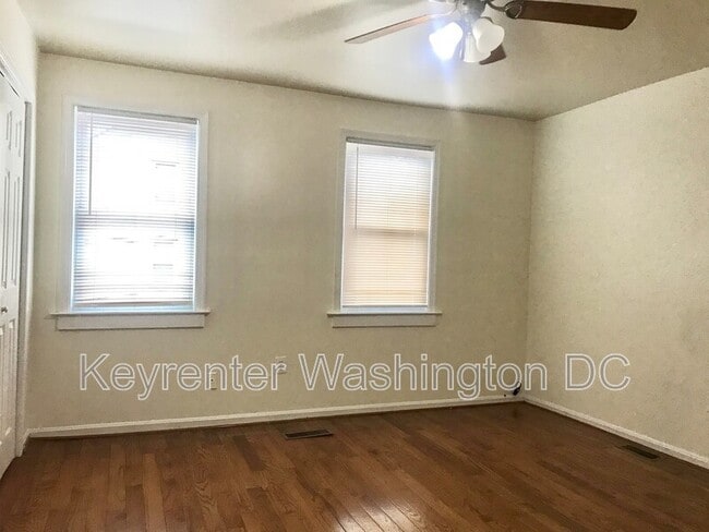 Building Photo - 107 P St NW