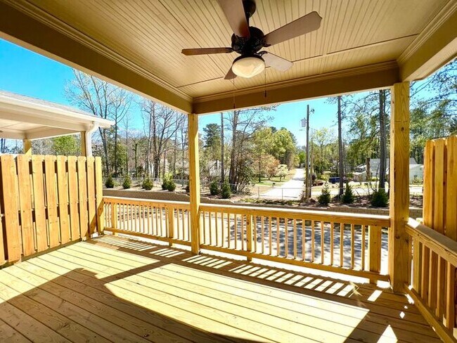 Building Photo - 574 Amarante Cir