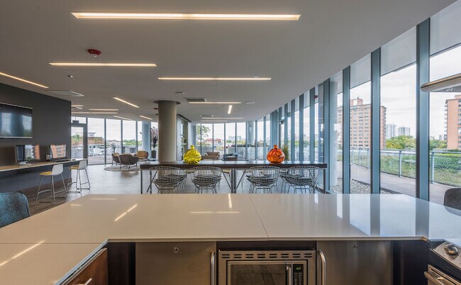 Building Photo - 1457 N Halsted St