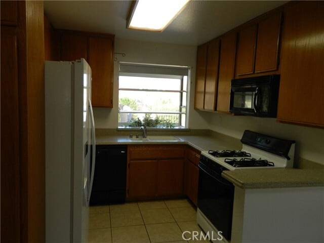 Building Photo - 26101 Bluebell St