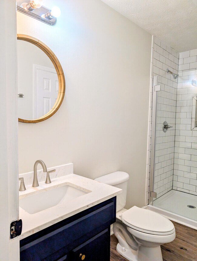 Downstairs Bathroom - 3221 Hunters Point Dr
