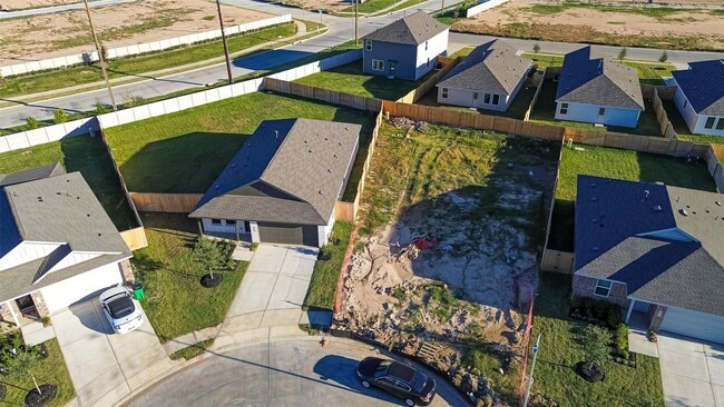 Building Photo - 26703 Willow Ln