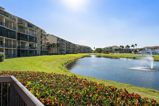 Building Photo - 701 Seafarer Cir