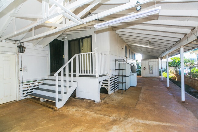 Building Photo - 730 6th Ave