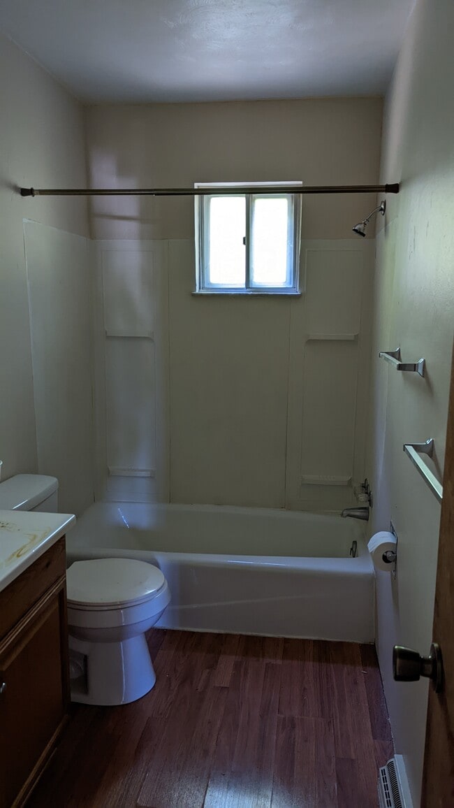 Building Photo - First St