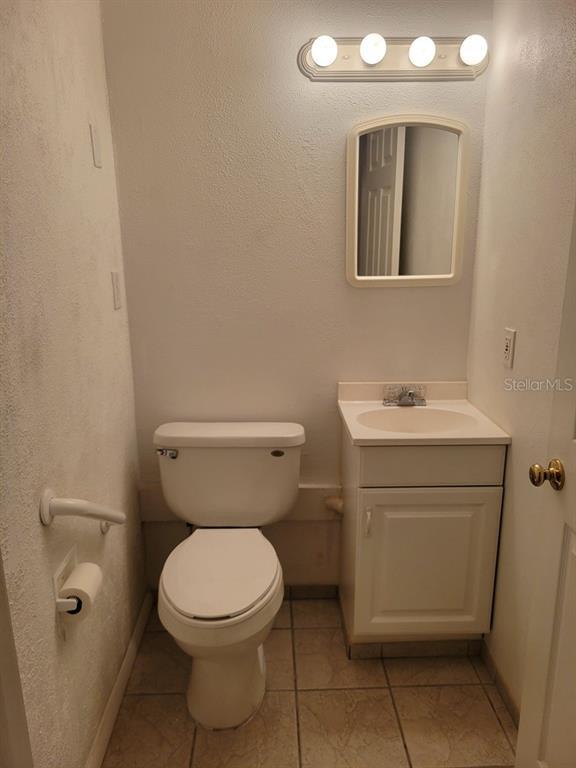 Building Photo - 6141 Chesham Dr