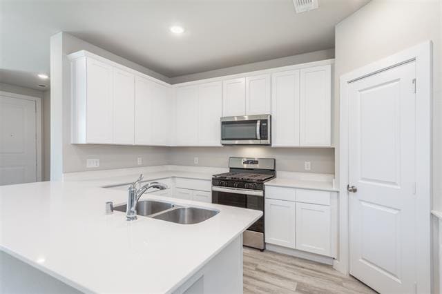 Building Photo - 1328 Creekbank Dr