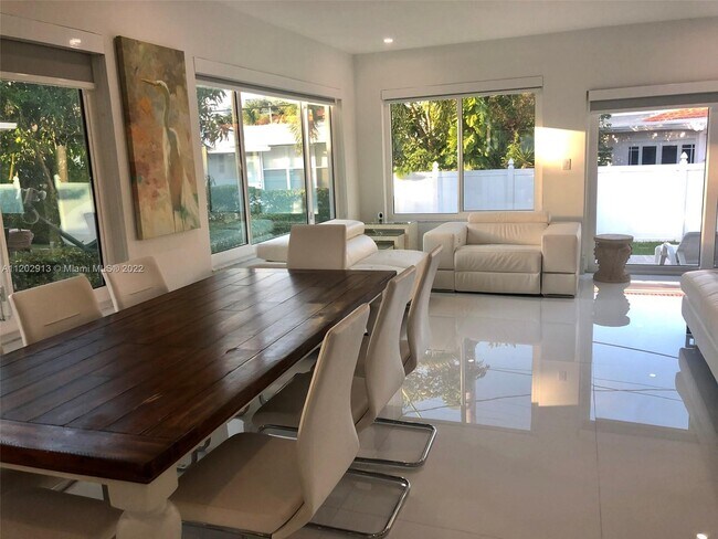 Building Photo - 201 186th St