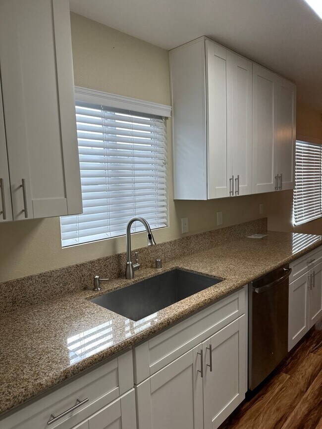 Building Photo - 7919 San Felipe St