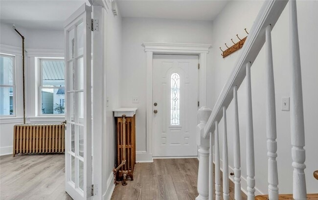 Building Photo - 425 Hancock Pl