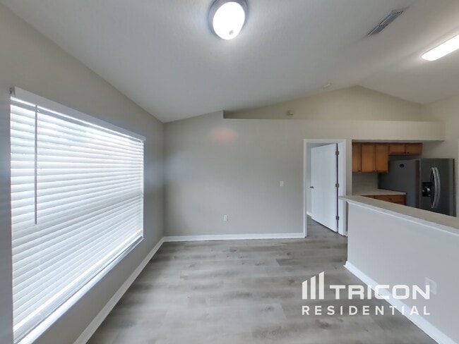 Building Photo - 13001 Fish Cove Dr