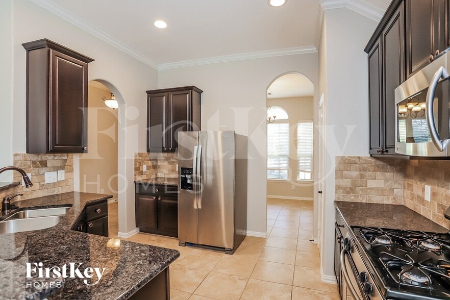 Building Photo - 7426 Upland Mill Ln