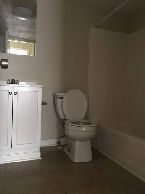 Building Photo - Beautiful 4BR/2BA home nestled in a quiet Ellenwood GA