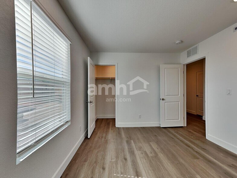 Building Photo - 10573 Lagaspi Dr