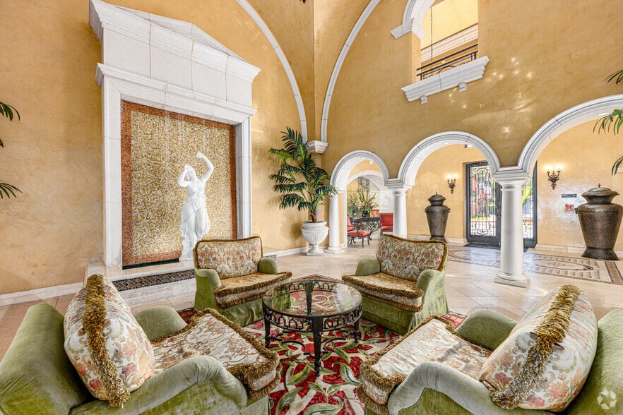 Lobby - Orsini