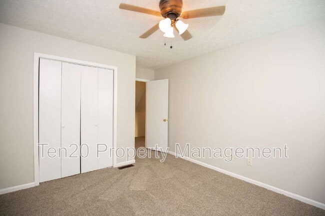 Building Photo - 4500 Linda Dr