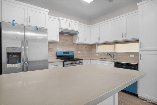 Building Photo - 16 N 5th St