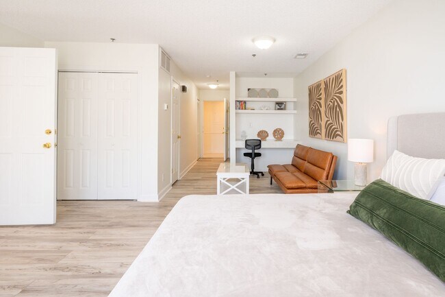 Building Photo - PLAN AND SECURE YOUR WINTER GETAWAY NOW, W...