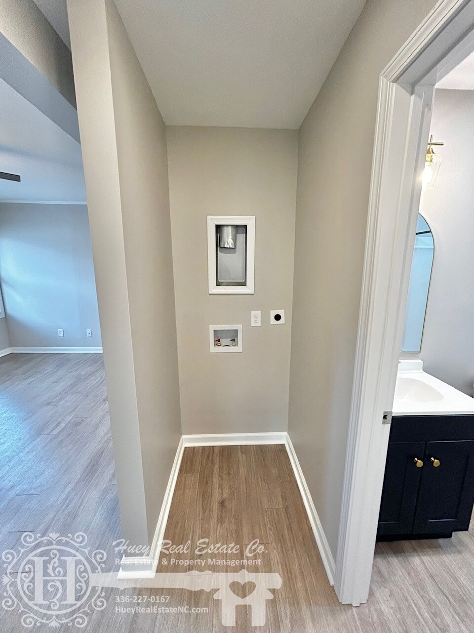 Building Photo - 407 Laurel Hill Dr