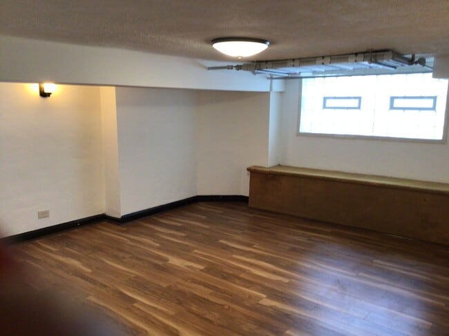 Building Photo - 7940 S Wolcott Ave