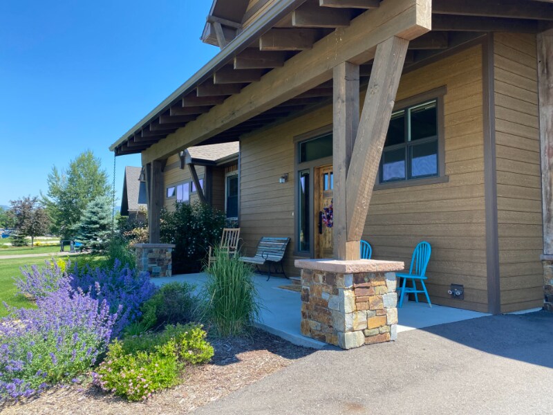 Building Photo - 3071 River Lakes Dr