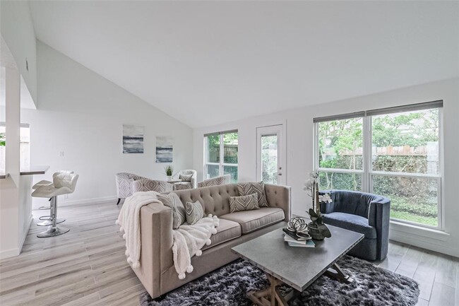 Building Photo - 2314 Silver Sage Dr