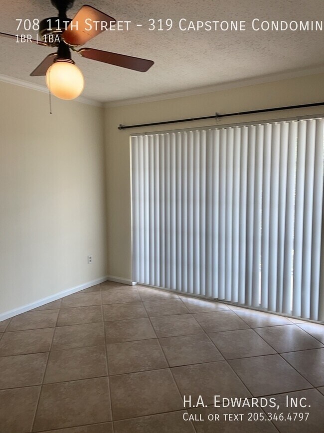 Building Photo - 708 11th St